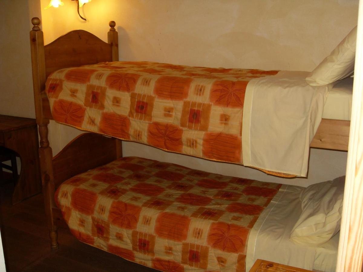 Residence Les Myosotis Champoluc Bagian luar foto