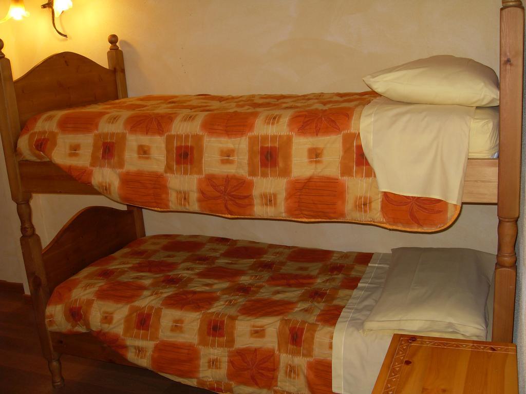 Residence Les Myosotis Champoluc Bagian luar foto