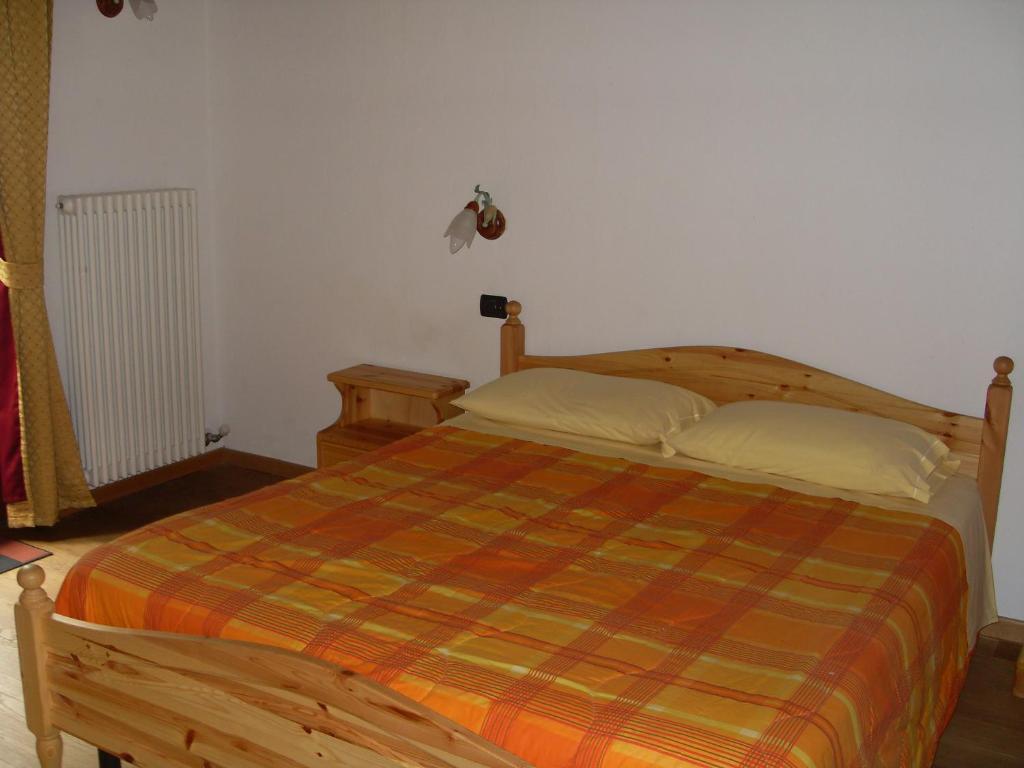 Residence Les Myosotis Champoluc Bagian luar foto