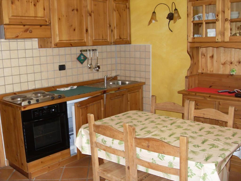 Residence Les Myosotis Champoluc Bagian luar foto