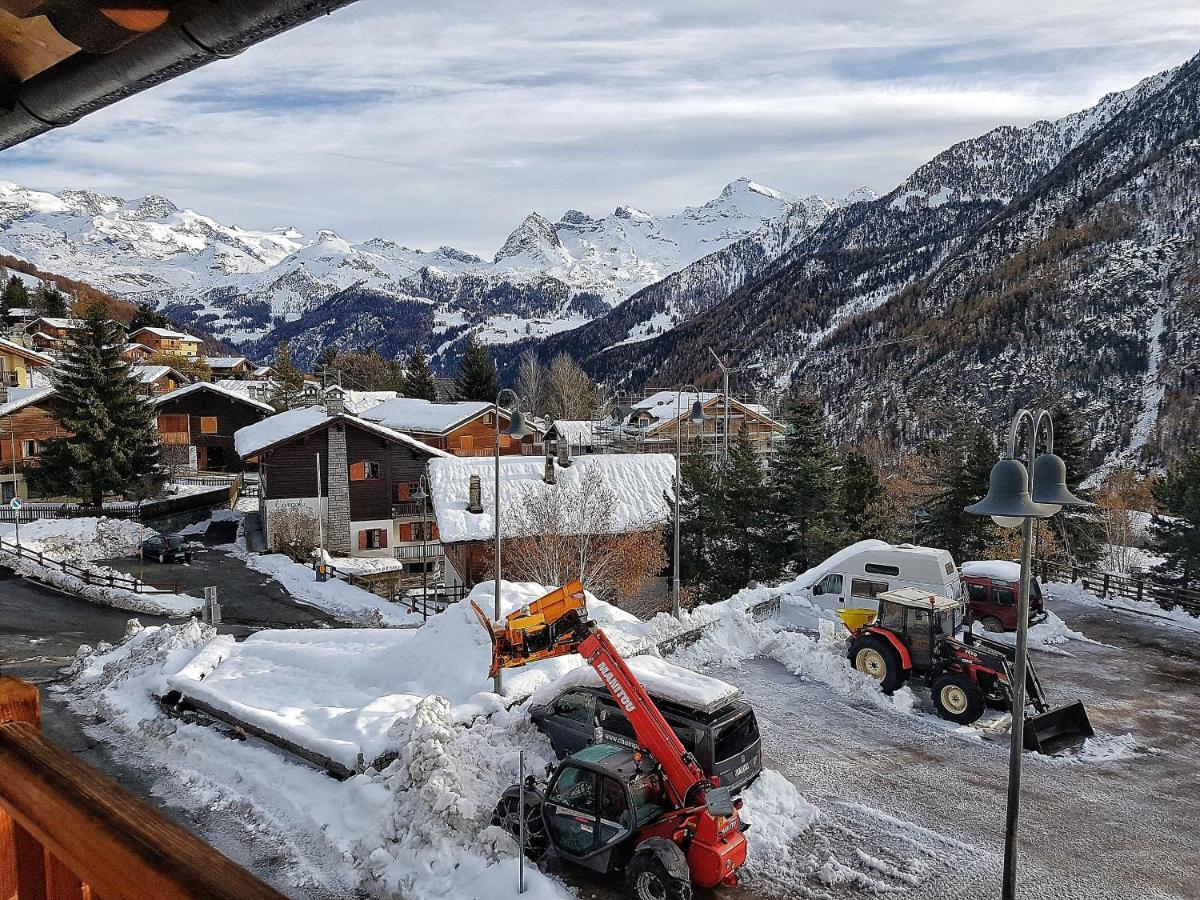 Residence Les Myosotis Champoluc Bagian luar foto